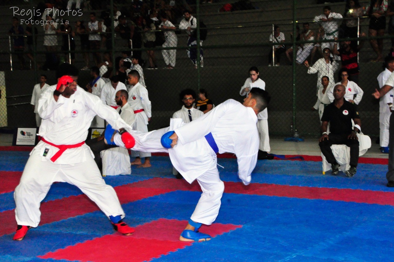 Camacã: Atletas conquistam medalhas na 10ª Copa Cacau de Karatê em Porto Seguro com apoio da Prefeitura